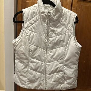 Puffed white vest SJB ACTIVE